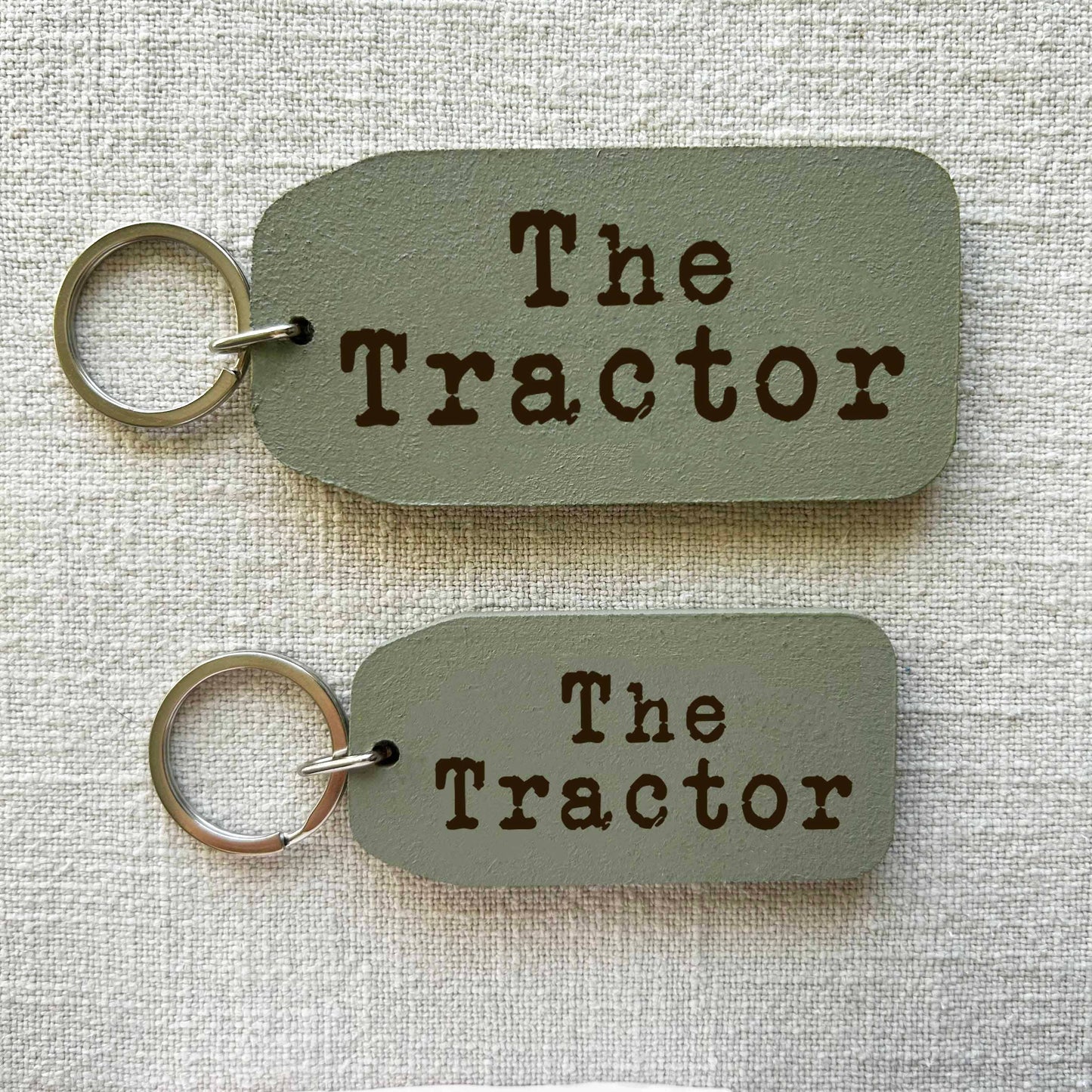 THE WOODEN POSTCARD COMPANY - THE TRACTOR Wooden Key Tag: 6x Mini Tags (8x4cm)
