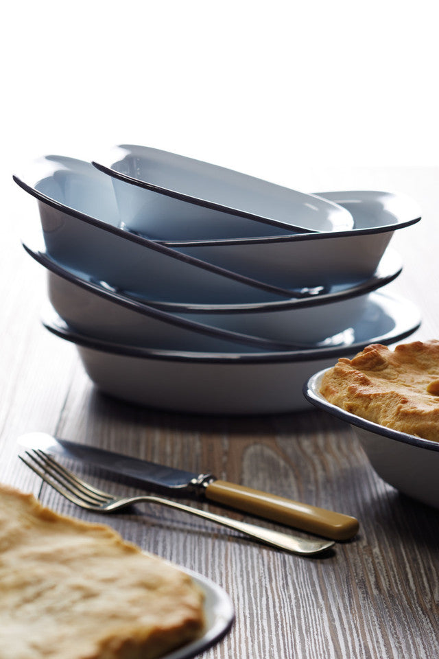 Enamel Oblong 22cm Pie Dish