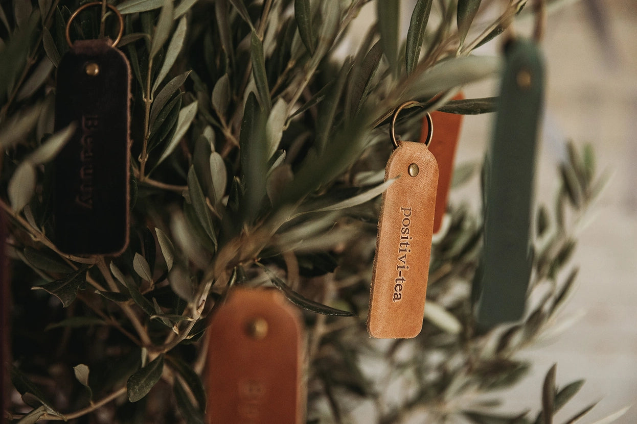 "Breathe" Leather Encouragement Keyring - Conker