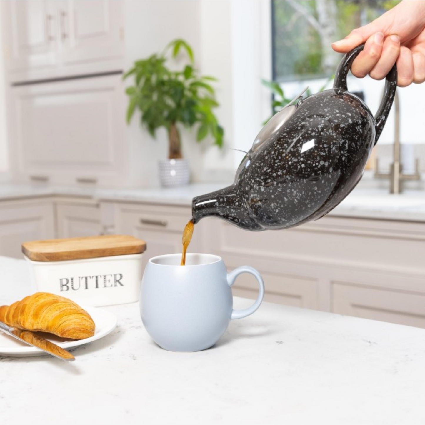 Pebble Flecked Black Filter Teapot - 4 Cup