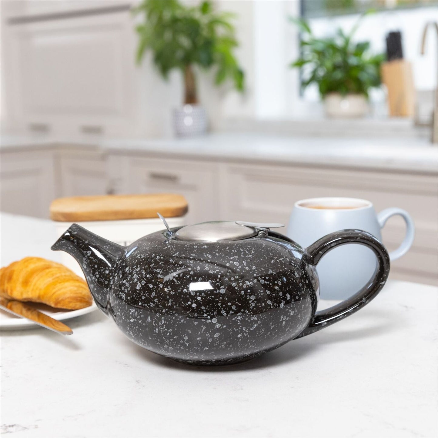 Pebble Flecked Black Filter Teapot - 4 Cup