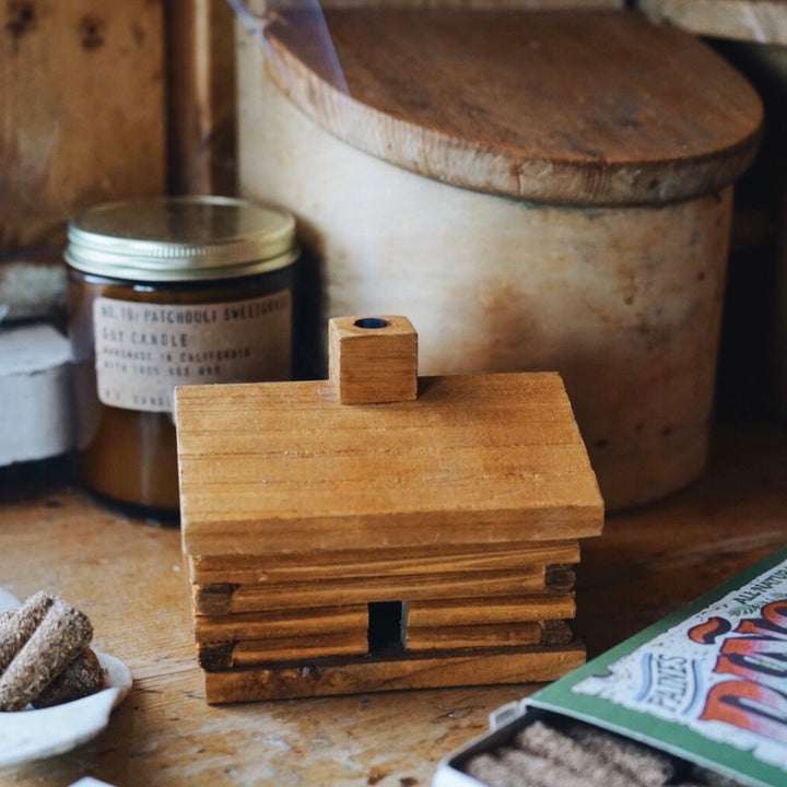 Paines Medium Log Cabin